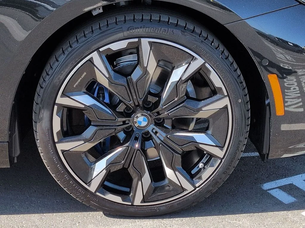 New 2026 Black BMW 530i image 24