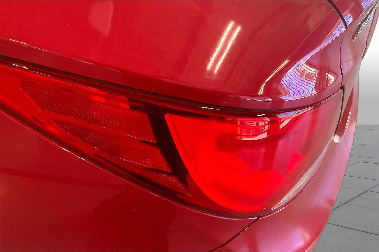 Used 2016 Boston Red Metallic Hyundai SE image 26