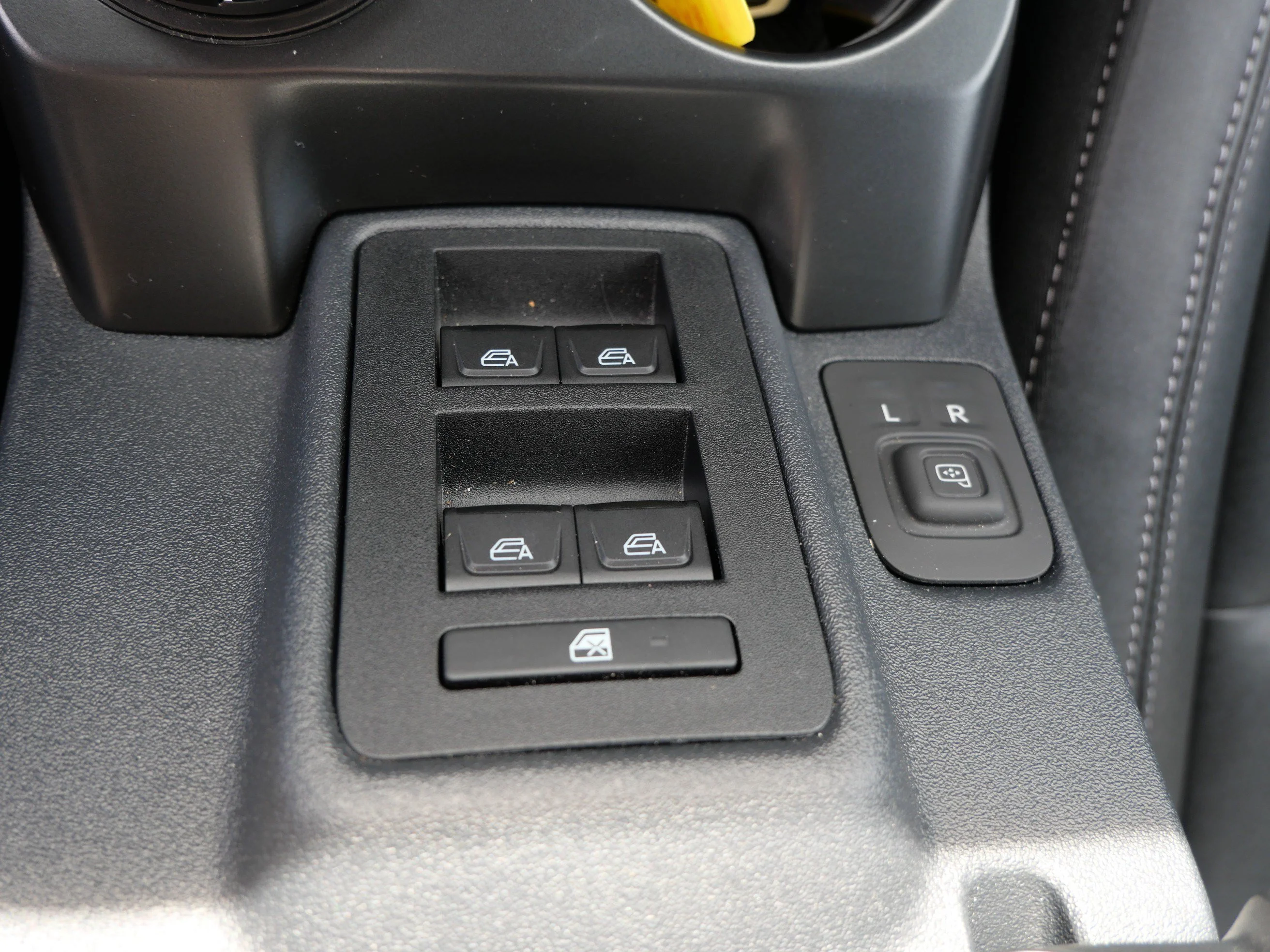New 2026 Shadow Black Ford Badlands image 30