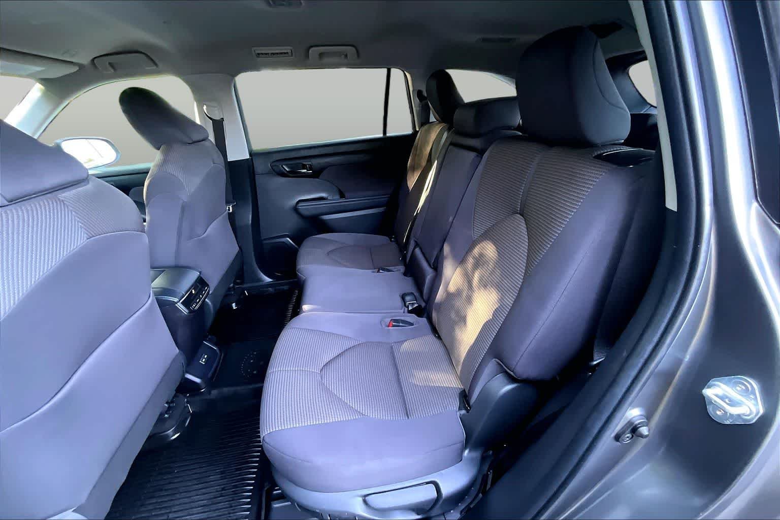 Used 2023 Magnetic Gray Metallic Toyota L image 19