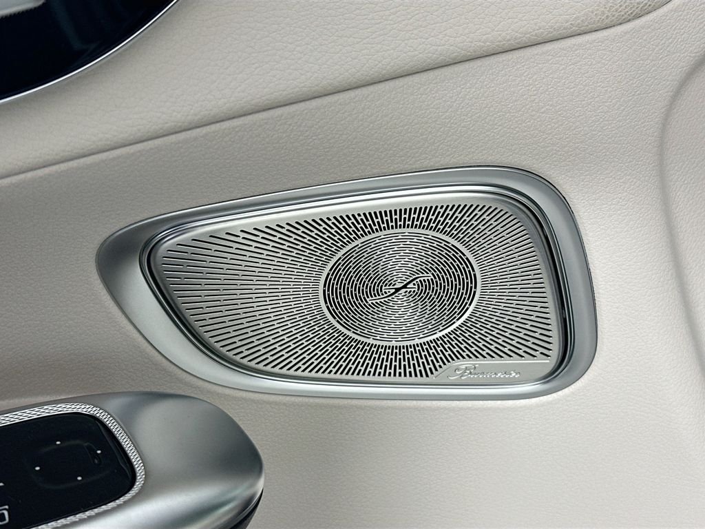 New 2026 Graphite Grey Metallic Mercedes-Benz GLC 300 image 19