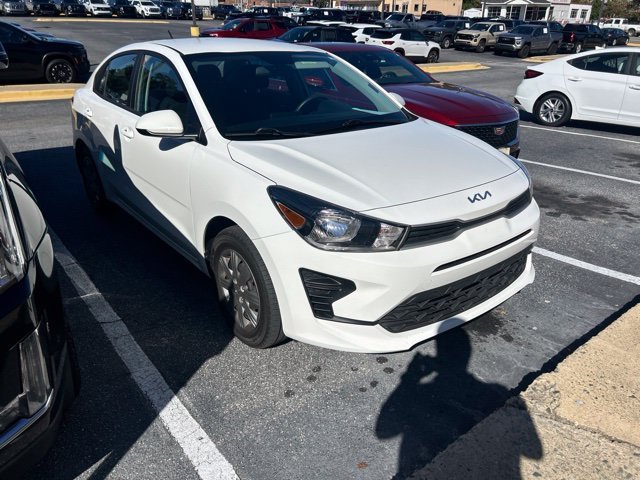Used 2023 White Kia S image 2