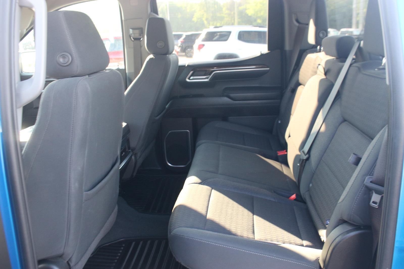 Used 2022 Dynamic Blue Metallic GMC Elevation image 33