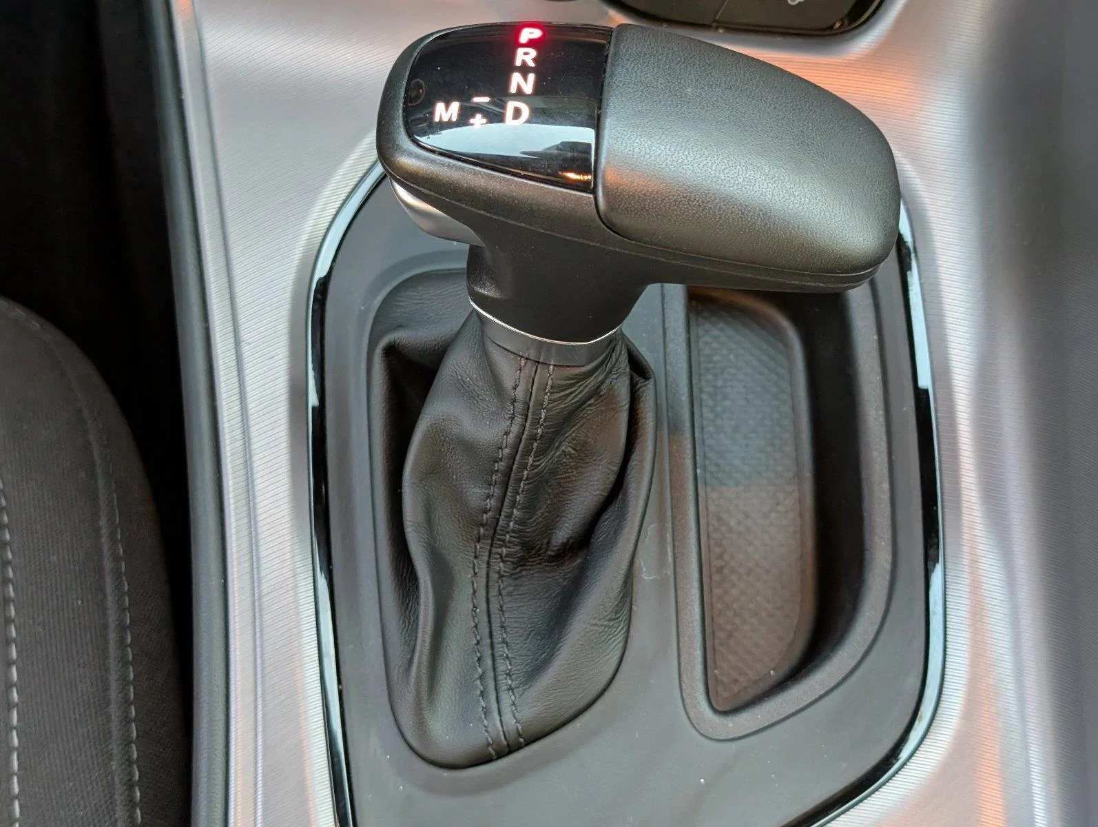 Used 2023 Destroyer Gray Clearcoat Dodge R/T image 26