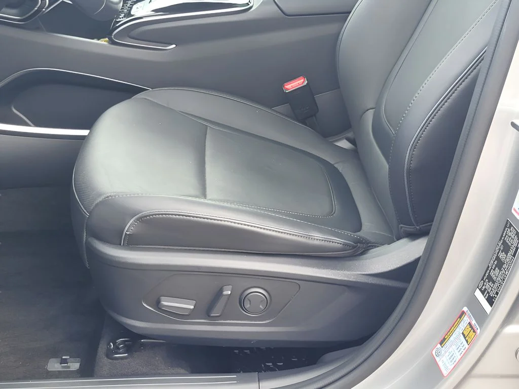 Used 2024 Shimmering Silver Hyundai Limited image 20