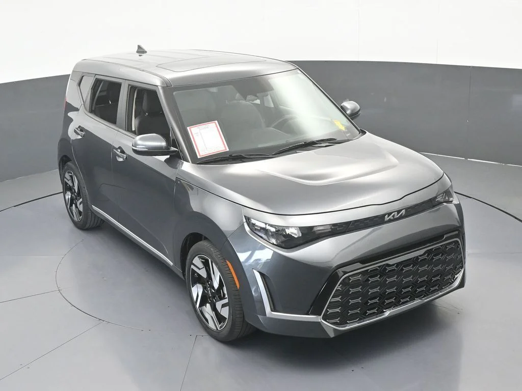 Used 2024 Gravity Gray Kia GT-Line image 50