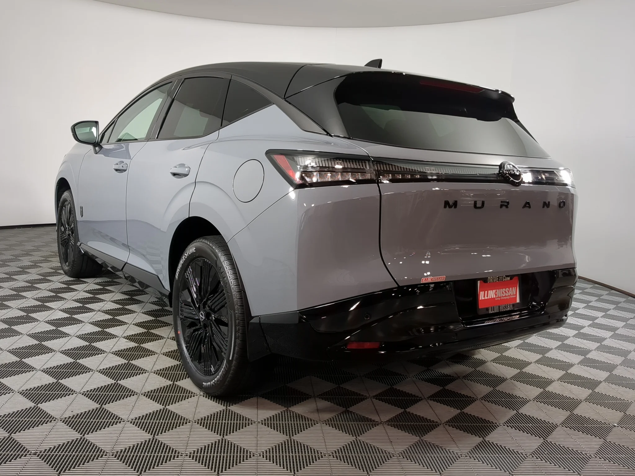 New 2027 Boulder Gray Pearl/Super Black Nissan SL image 6