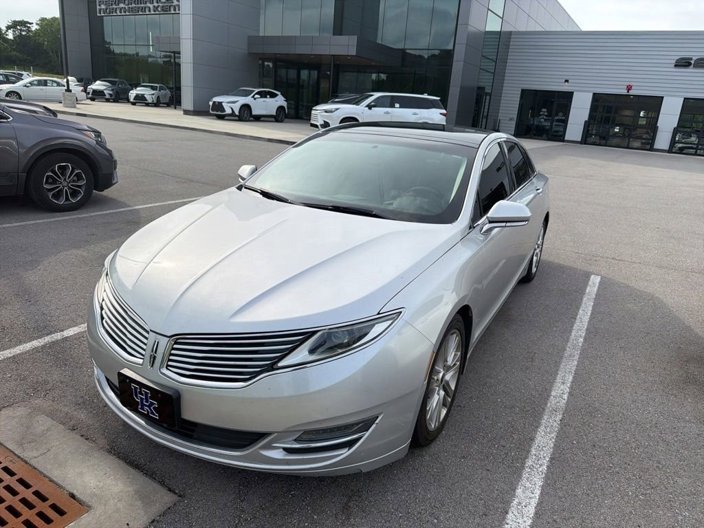 Vehicle Image 2