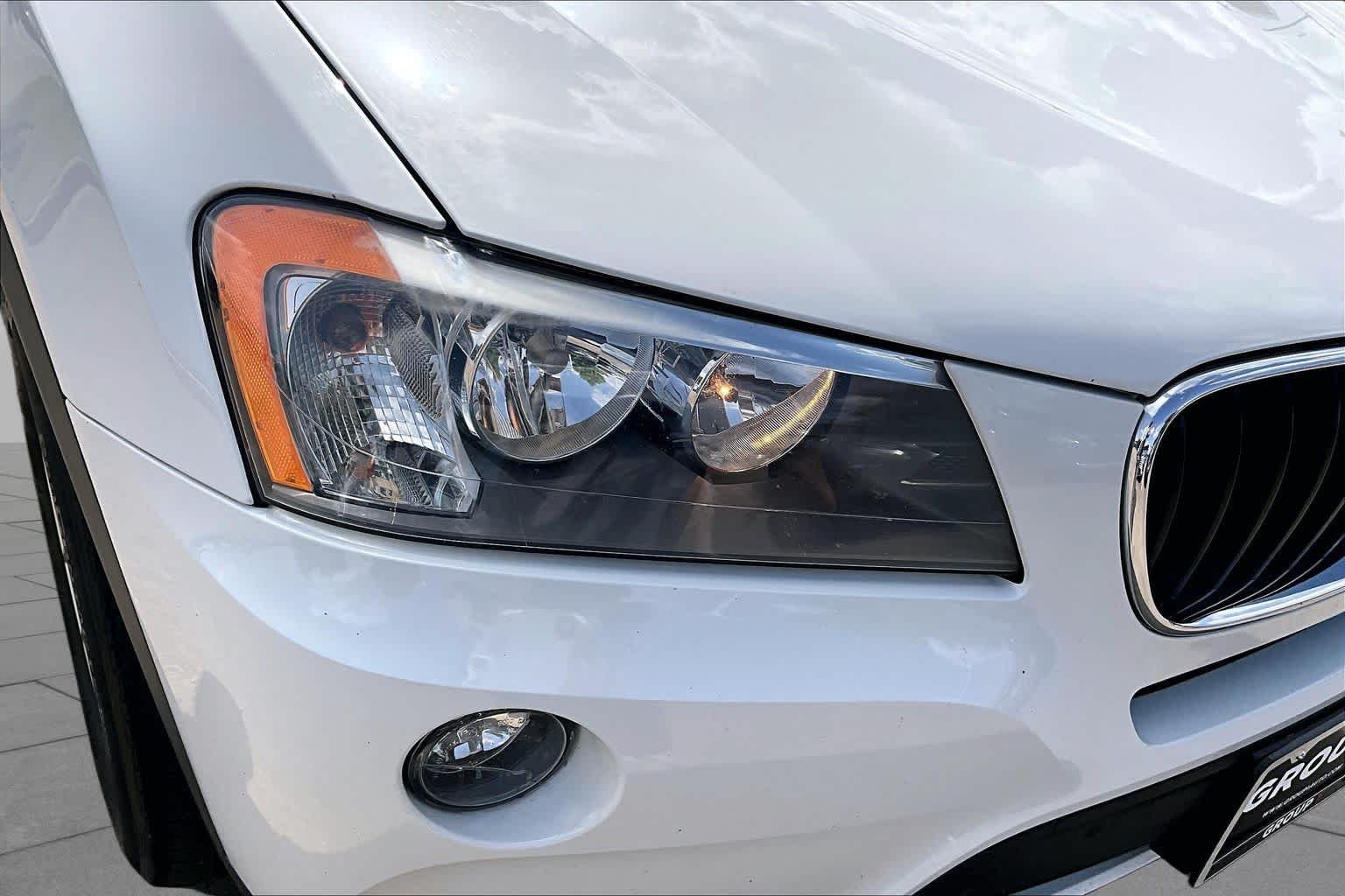 Used 2013 Alpine White BMW xDrive28i image 27