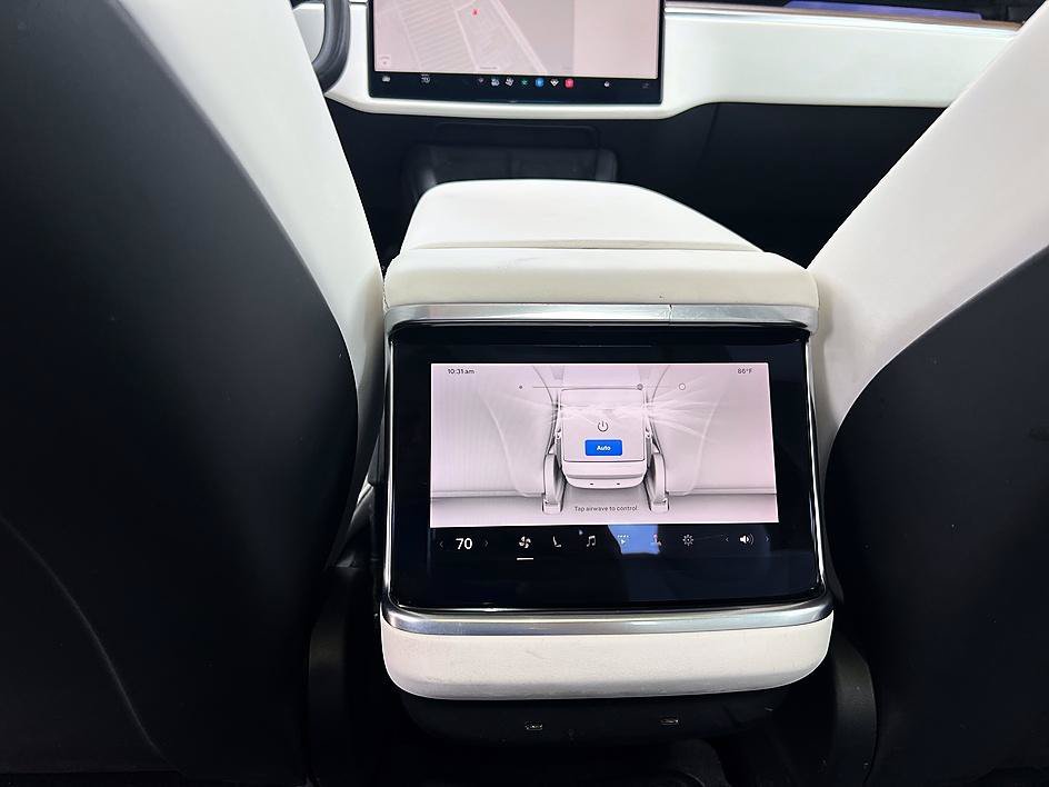 Used 2021 Solid Black Tesla Long Range image 28