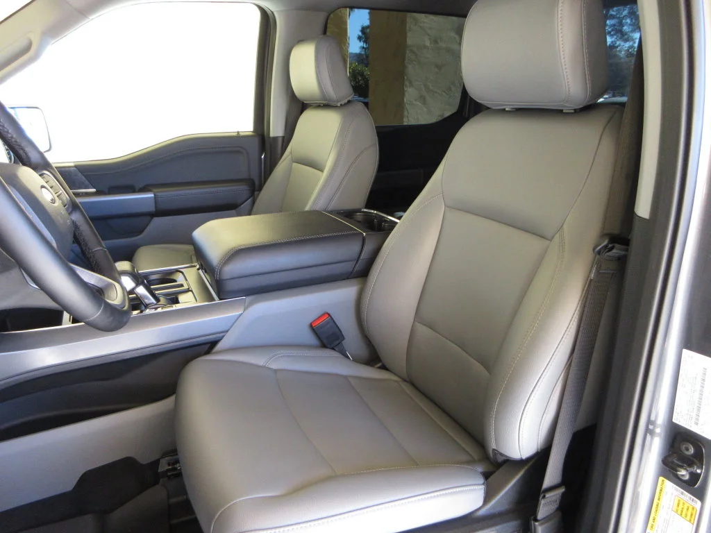 Certified Used 2025 Carbonized Gray Metallic Ford Flash image 12