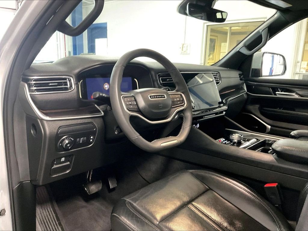 Used 2022 Silver Jeep Series I image 8