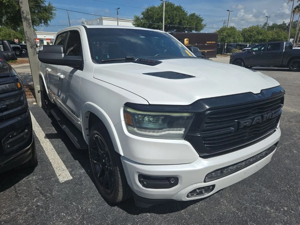 Used 2022 White Ram Laramie image 17