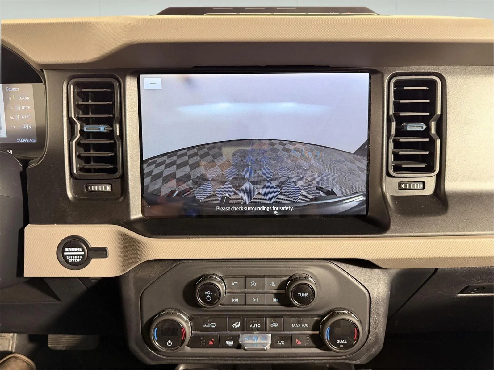 Used 2023 Oxford White Ford Wildtrak Advanced image 39