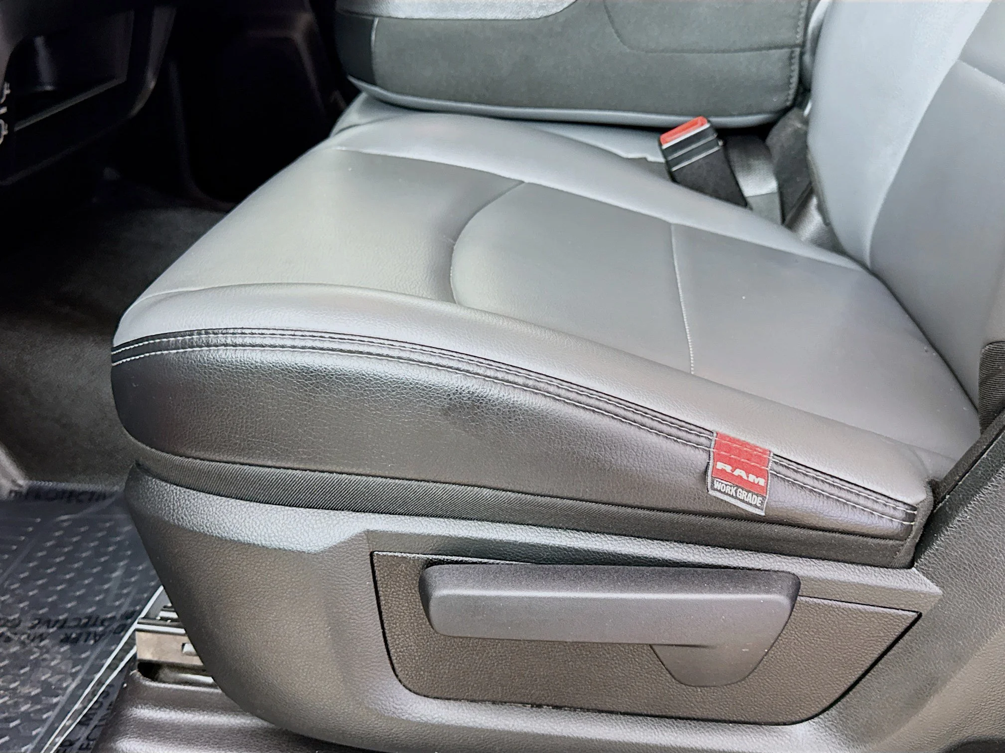 Used 2019  Ram Tradesman image 21