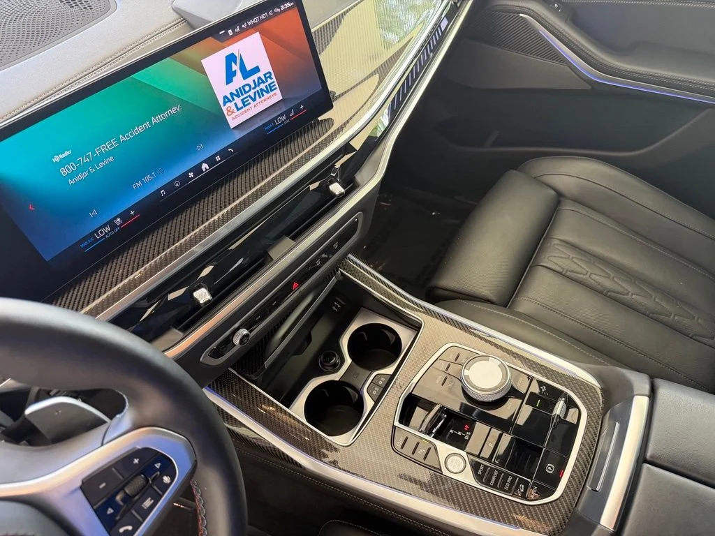 Used 2026 Black BMW M60i image 59
