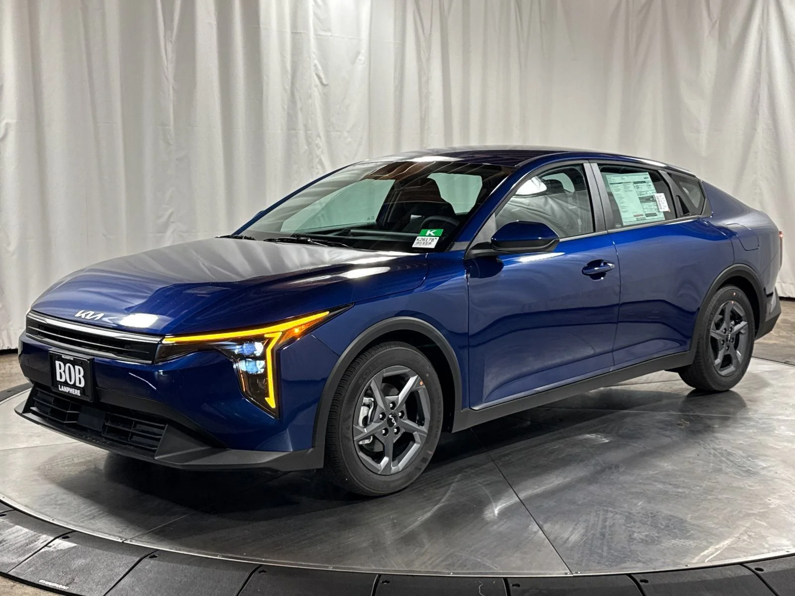 2026 Kia K4 LXS AT's photo