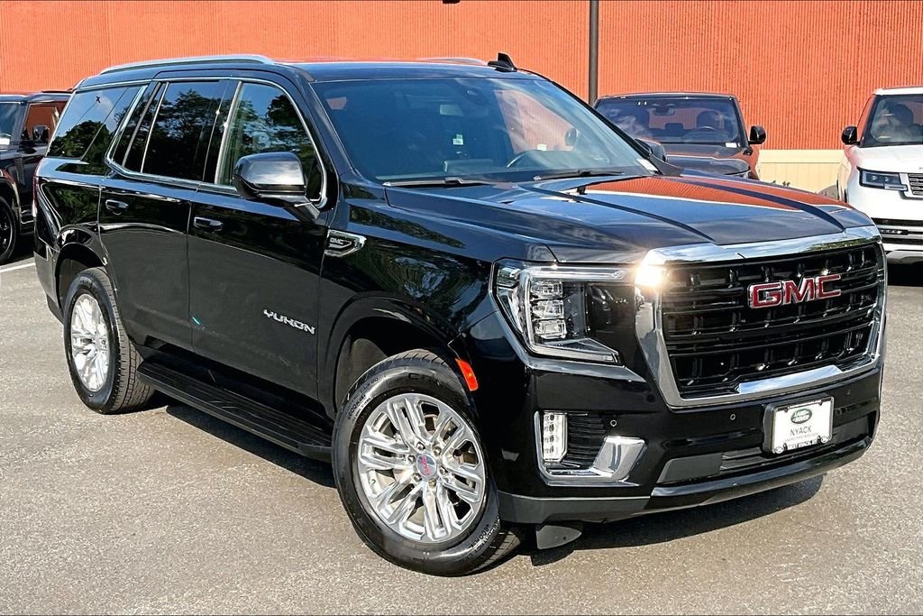 Used 2022 Black GMC SLE image 10