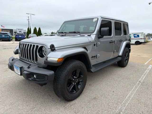 Used 2021 Billet Silver Metallic Clearcoat Jeep Unlimited Sahara Altitude image 1
