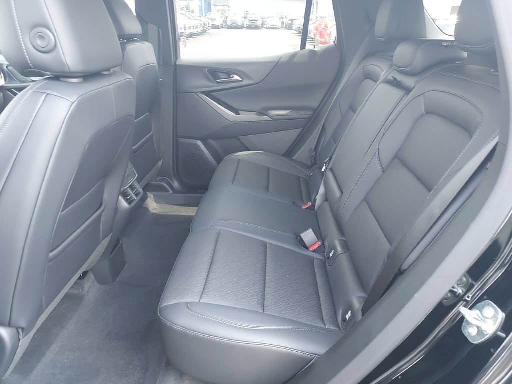 New 2027 Mosaic Black Metallic Chevrolet LT image 13