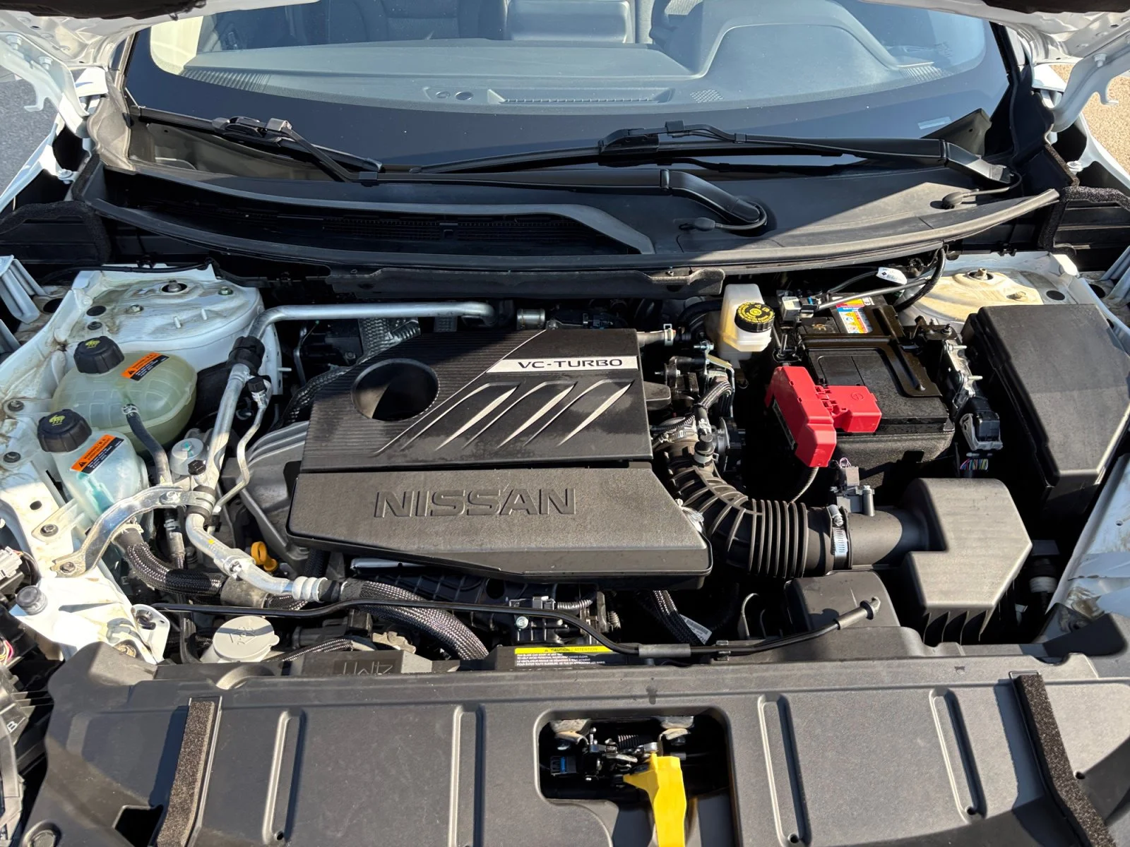 Used 2025 White Nissan Midnight Edition image 20
