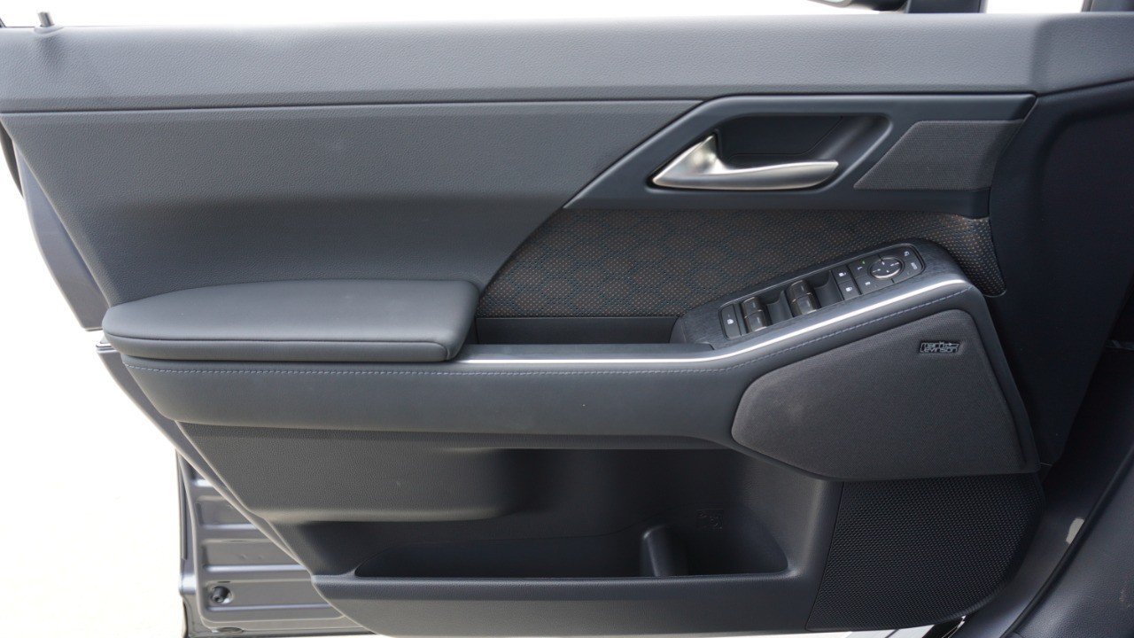 Used 2024 Gray Lexus GX 550 Luxury image 22