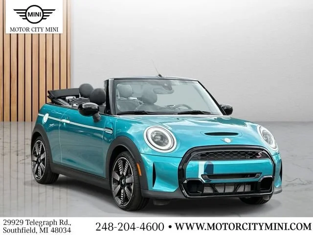 2024 MINI Cooper S Iconic
