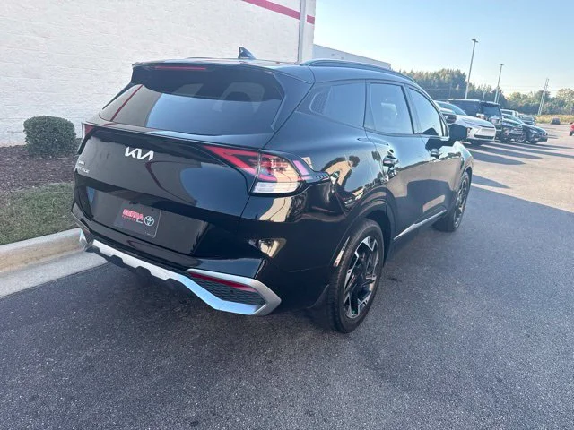 Used 2023 Black Kia SX-Prestige image 7