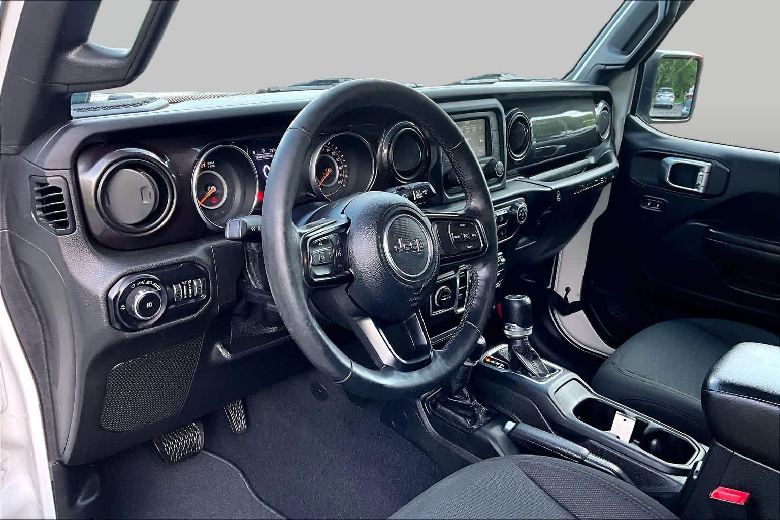 Used 2019 Bright White Clearcoat Jeep Sport Altitude image 16