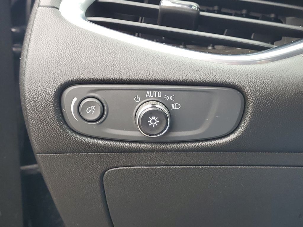 Used 2016 Black Chevrolet LT image 18