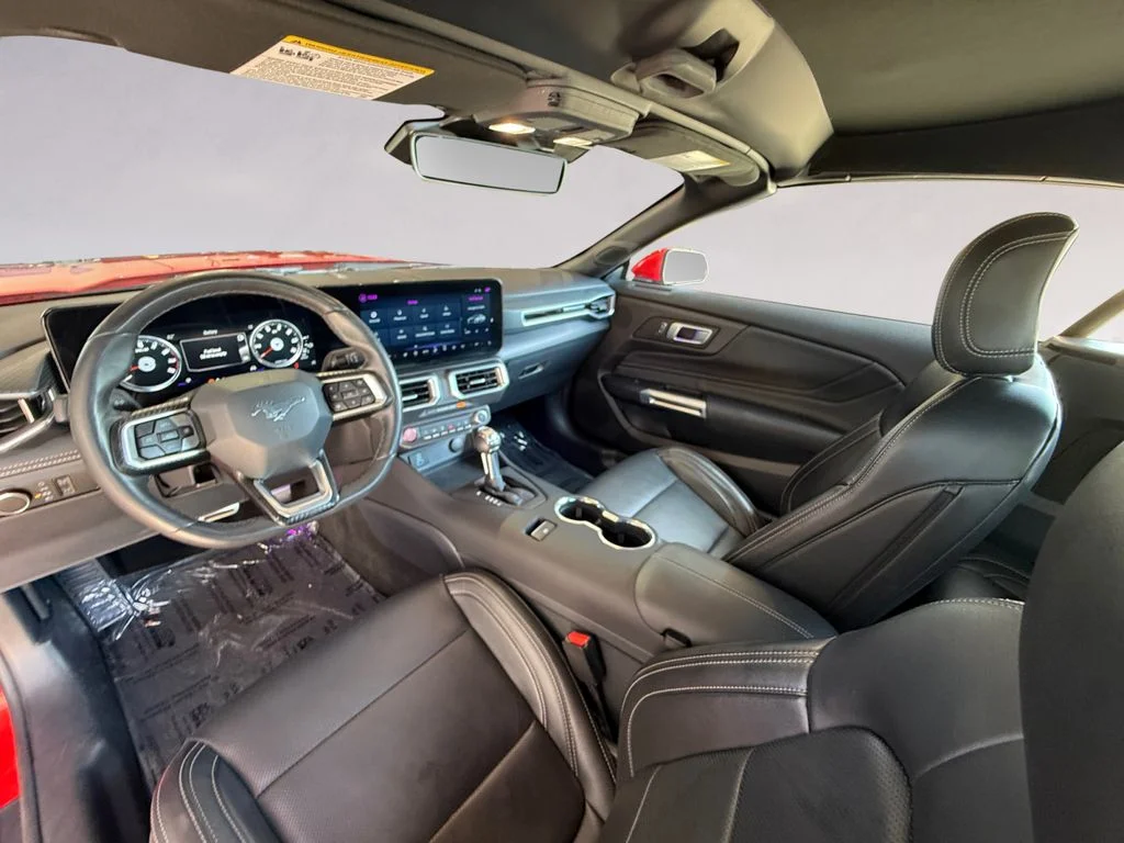 2025 Ford Mustang EcoBoost Premium - Photo 12