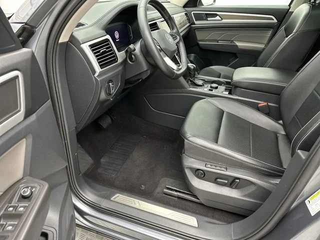 Used 2022 Gray Volkswagen SEL image 11