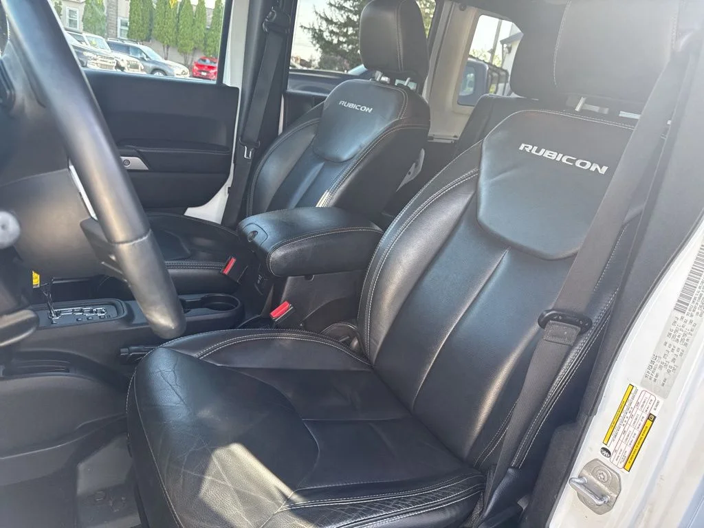Used 2016 White Jeep Unlimited Rubicon image 5