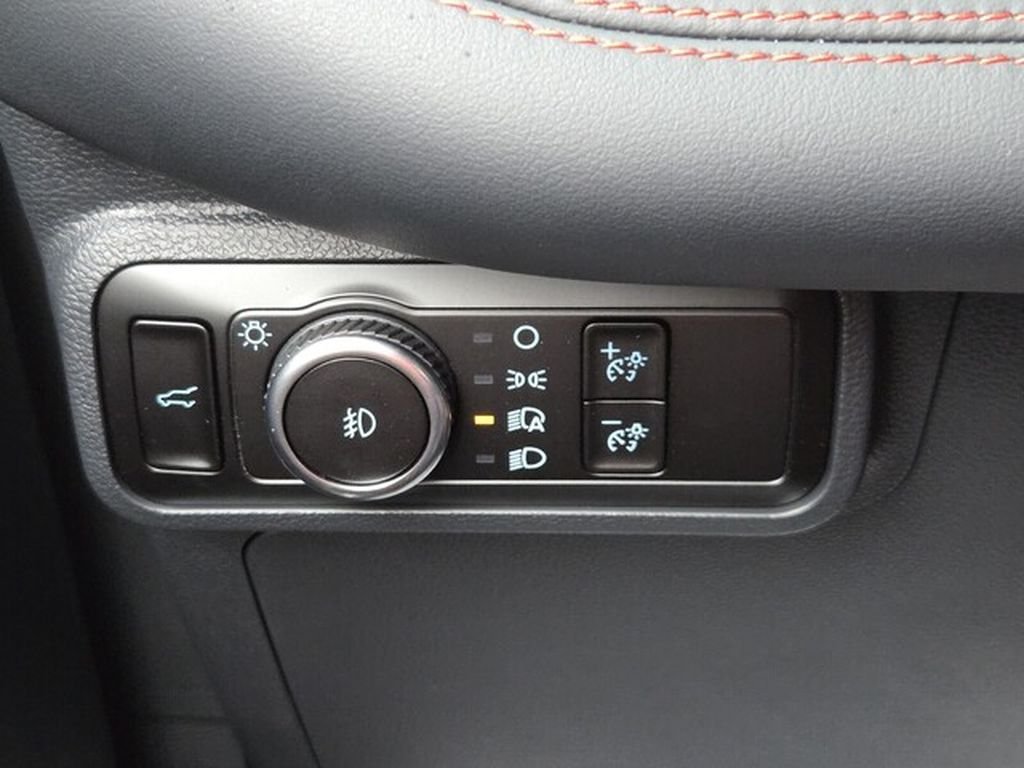 New 2027 Avalanche Gray Ford ST-Line image 30