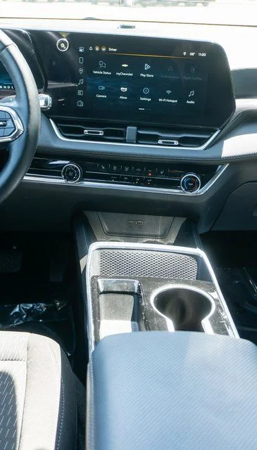 2025 Chevrolet Equinox LT - Photo 16