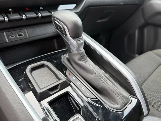 Used 2025 Summit White Chevrolet WT/LT image 31
