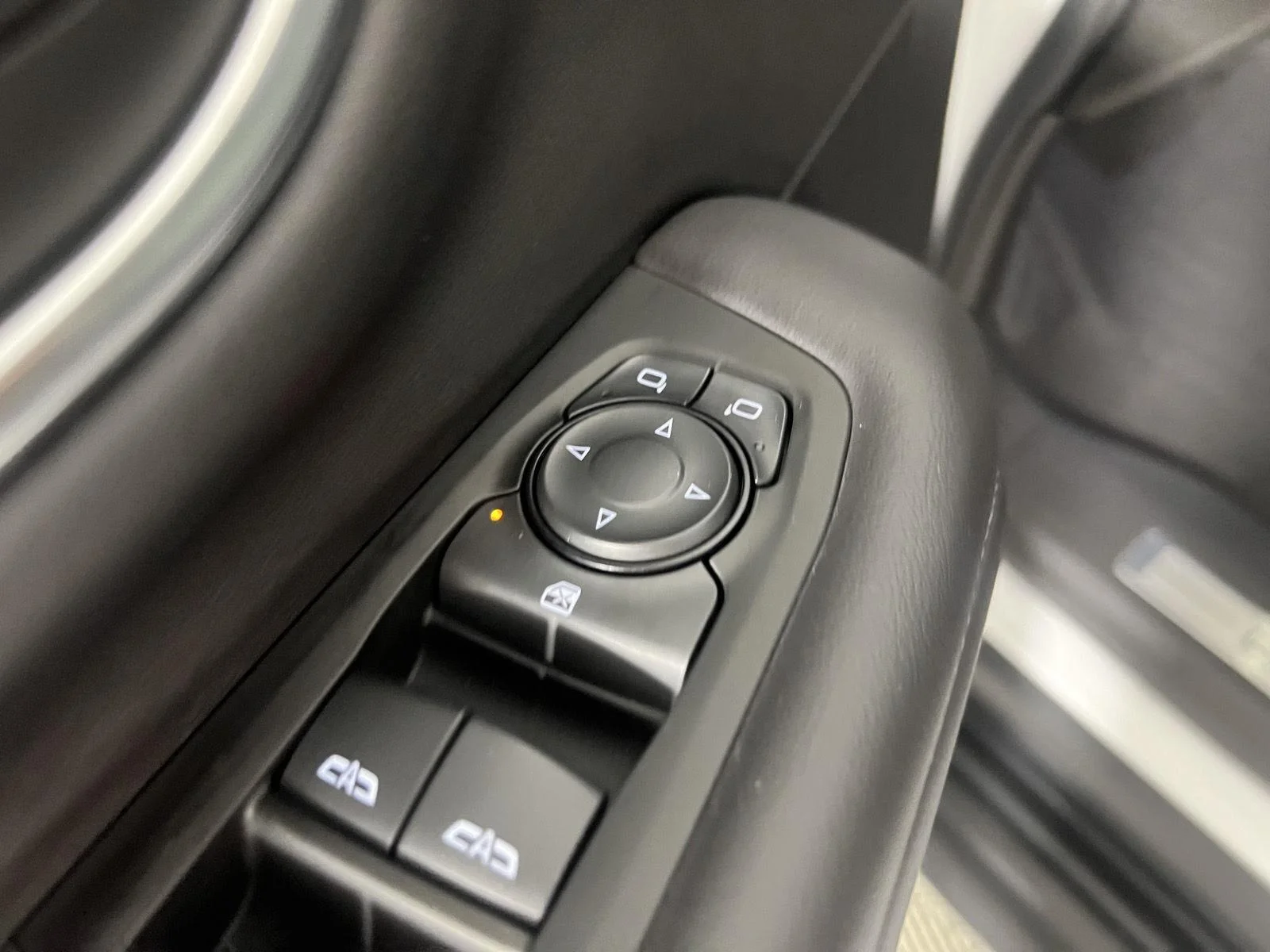 Used 2022 Summit White Chevrolet LT image 12