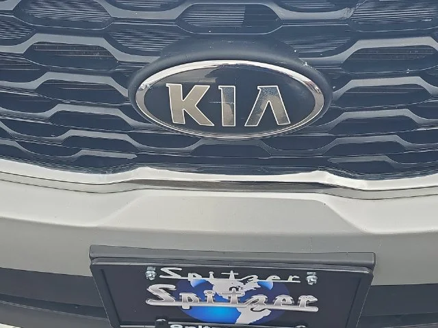 Used 2019 Silver Kia LX image 35