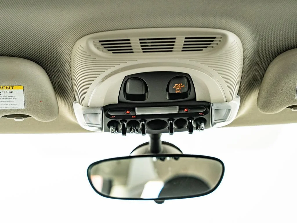 Used 2018 Pepper White MINI  image 38