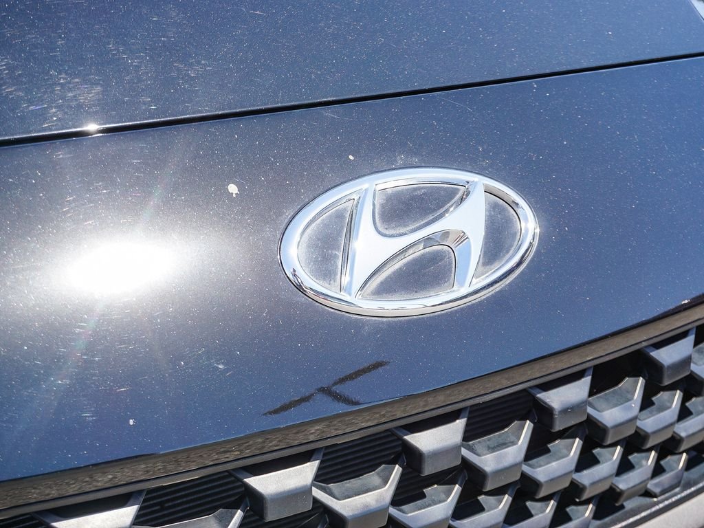 Used 2023 Black Hyundai SEL image 12