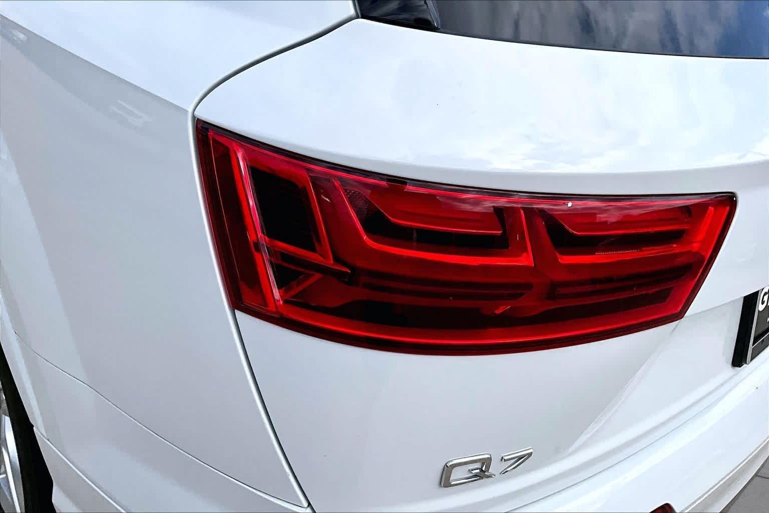 Used 2018 Glacier White Metallic Audi Prestige image 27