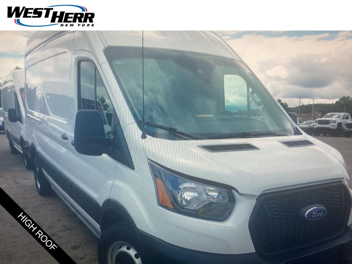 Used 2025 Oxford White Ford 250 image 1