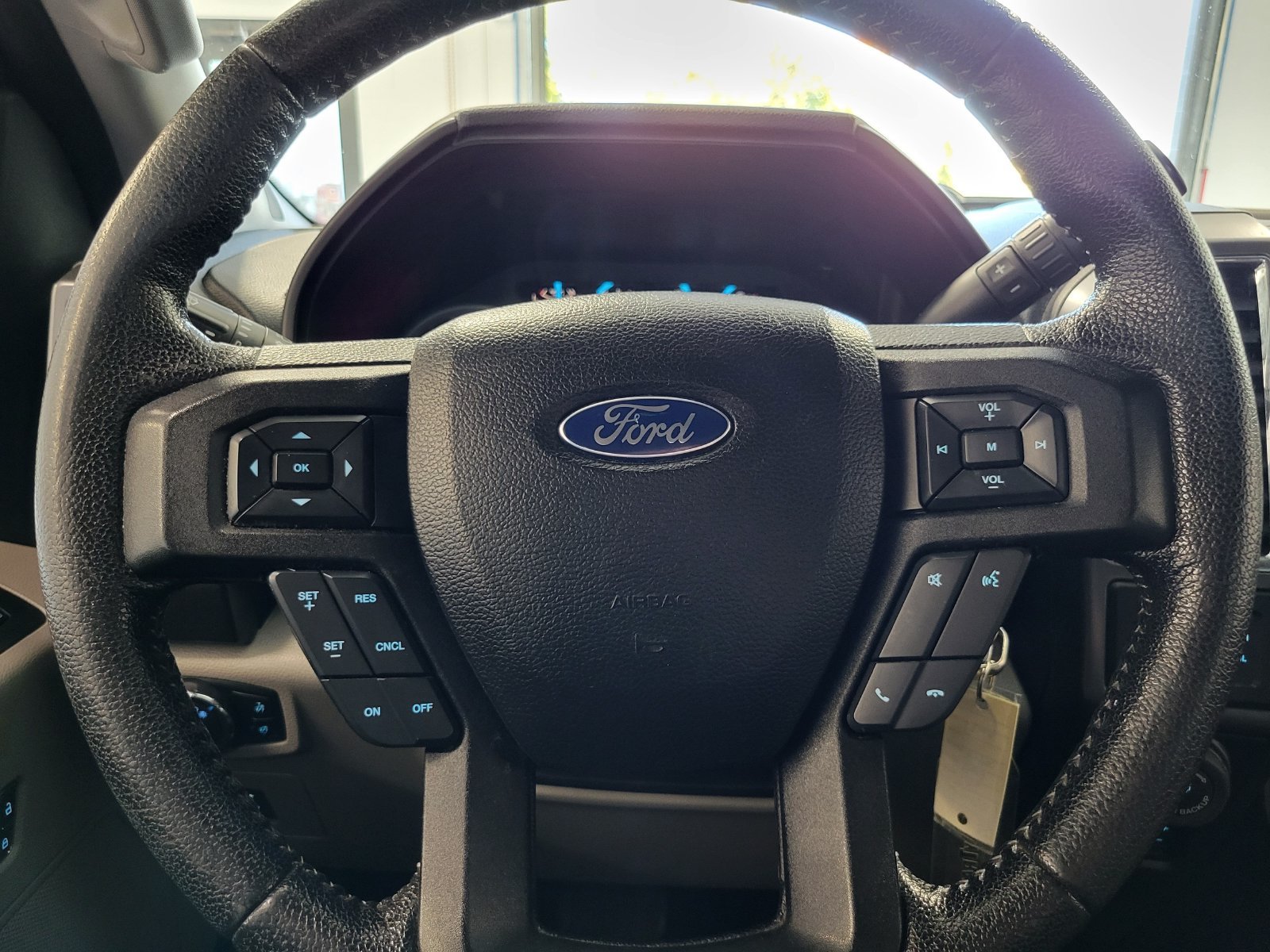 Used 2016 Blue Ford XLT image 12
