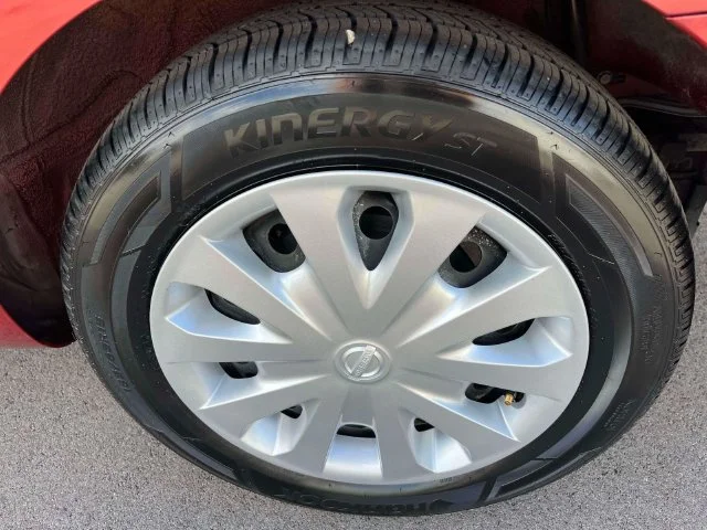 Certified Used 2019 Red Nissan 1.6 S Plus image 11