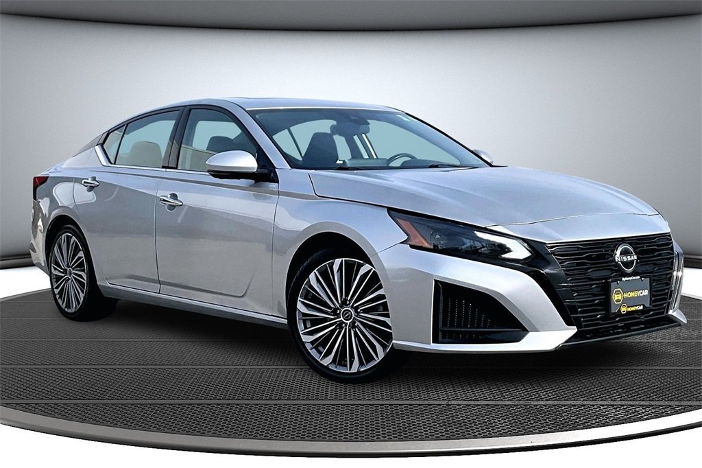 2023 Nissan Altima SL