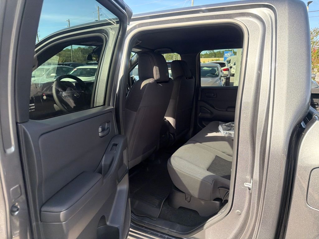 New 2026 Nissan Frontier SV 4D Crew Cab
