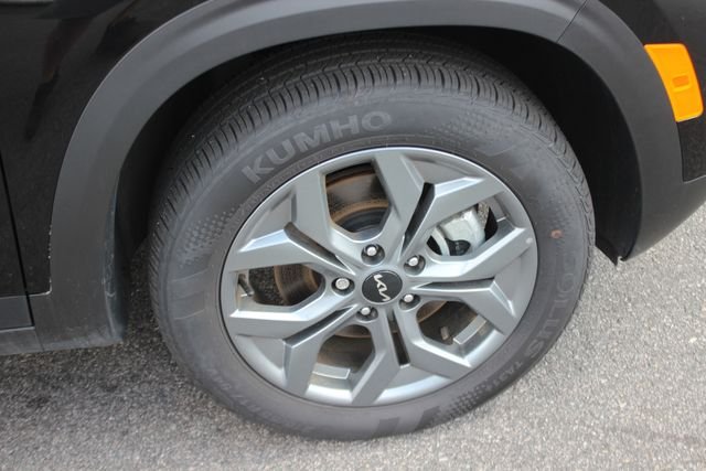 Used 2025 Black Kia LX image 34