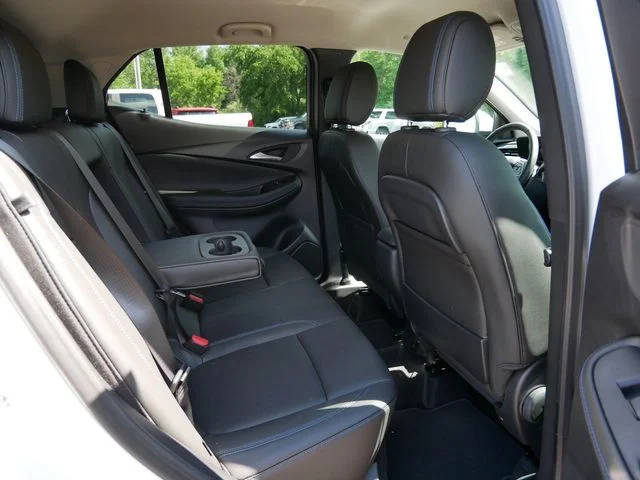 Used 2025 White Buick Sport Touring image 9