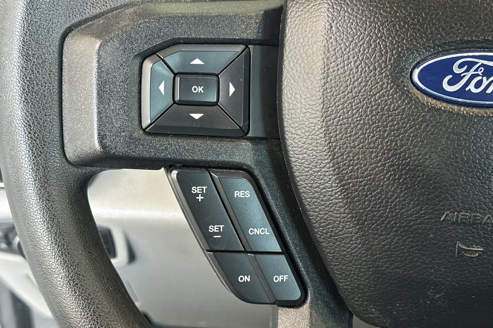 Used 2019 White Ford XLT image 23