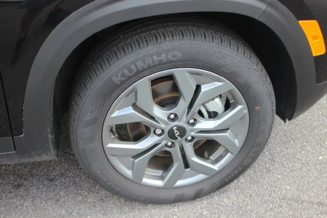 Used 2025 Black Kia LX image 34